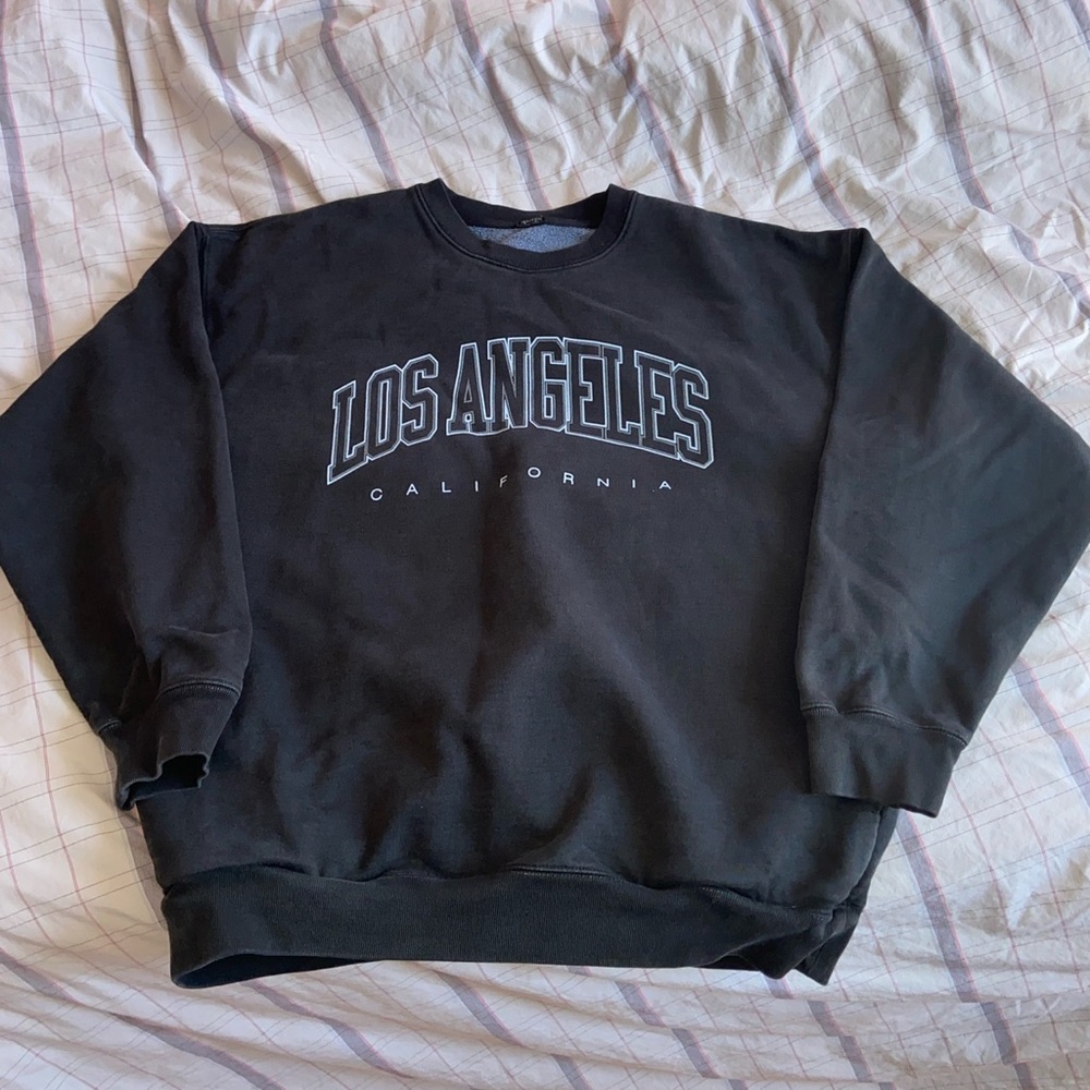 Brandy Melville Los Angeles Erica Crewneck